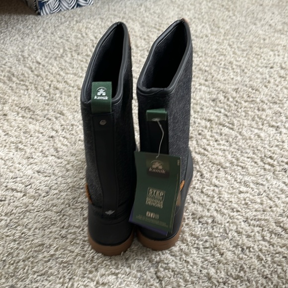 Kamik Abigail black size 7, NIB - Picture 7 of 10